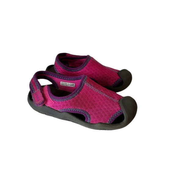 Crocs Magenta Swift water Sandal Size 10 - Picture 10 of 11
